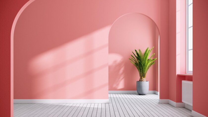 Pokój z różowym kolorem ścian
